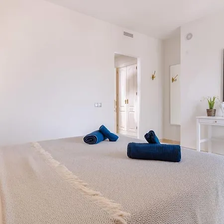 Surrounded By Stunning Views -5 Bedrooms Villa Estepona