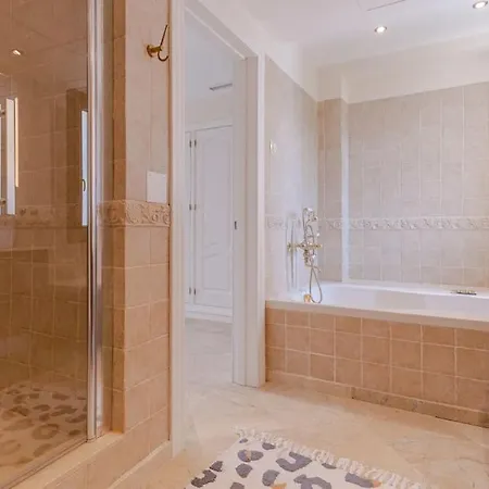 Surrounded By Stunning Views -5 Bedrooms * Estepona