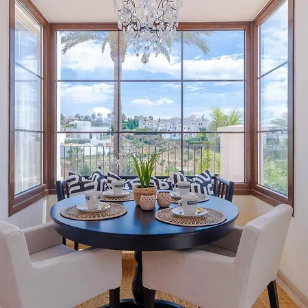 Surrounded By Stunning Views -5 Bedrooms Villa