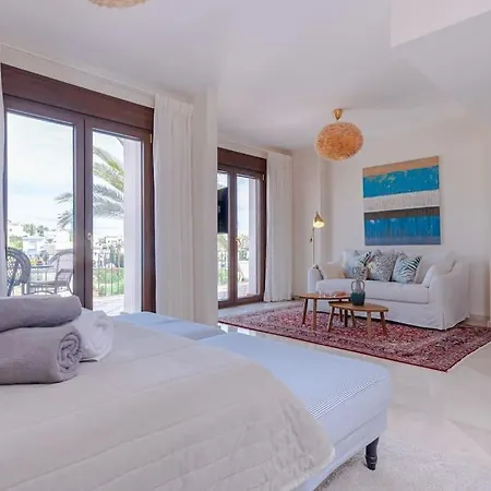 Surrounded By Stunning Views -5 Bedrooms *