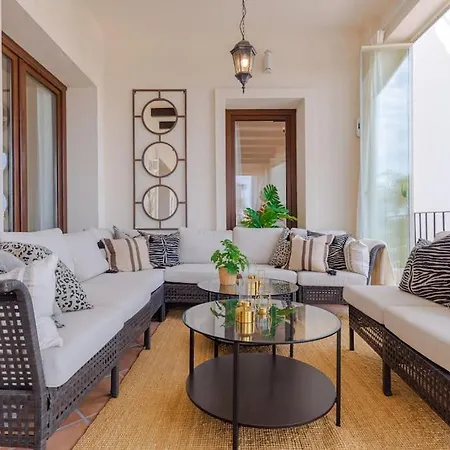 Villa Surrounded By Stunning Views -5 Bedrooms Estepona